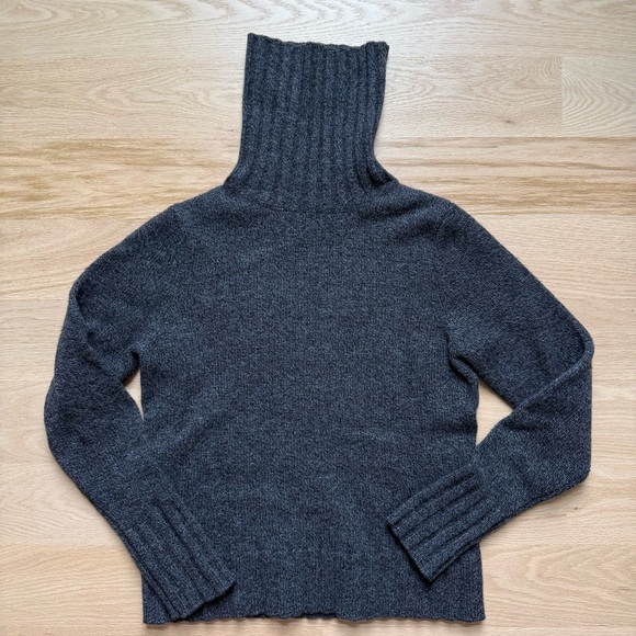 Sweaters - Gray Cashmere Turtleneck Sweater